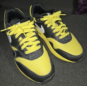 Nike Air Max 1 Custom Shoes - Size M 8.5 / W 10 - Black & Yellow